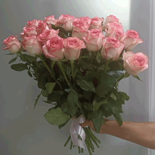 21 нежно-розовая роза, лента в Белогорске