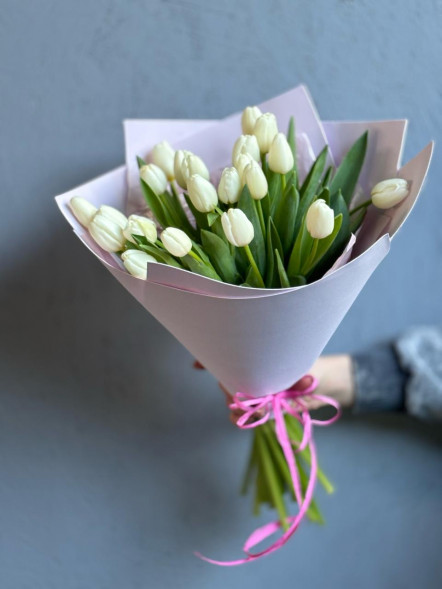 21 белый тюльпан в Белогорске