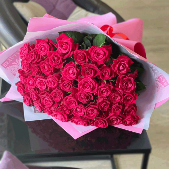 51 розовая роза в Белогорске