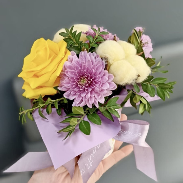 Цветы в стаканчике в Белогорске