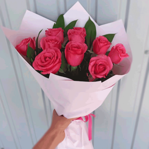 Букет 11 розовых роз в Белогорске