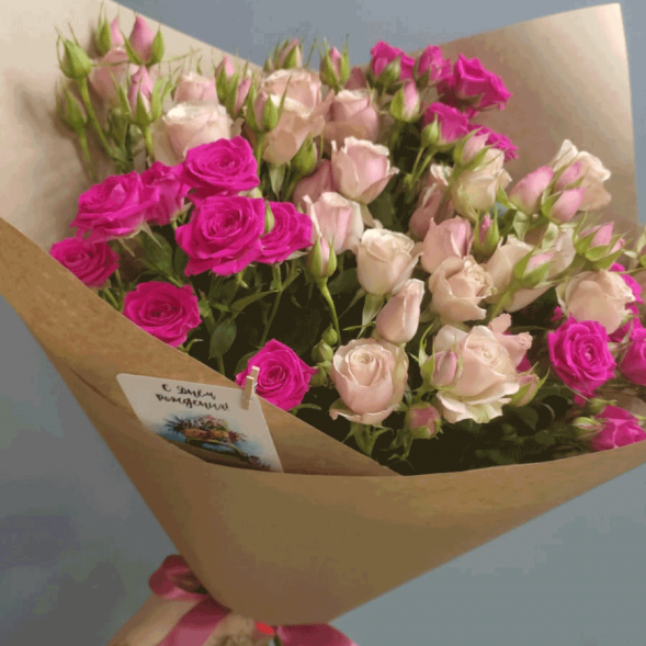 Букет 7 нежных кустовых роз микс в Белогорске