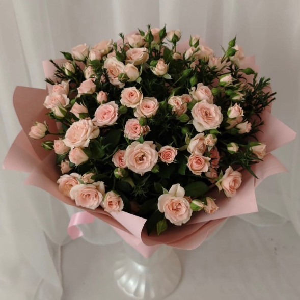 Букет из кустовых роз «Крем-брюле»  в Белогорске