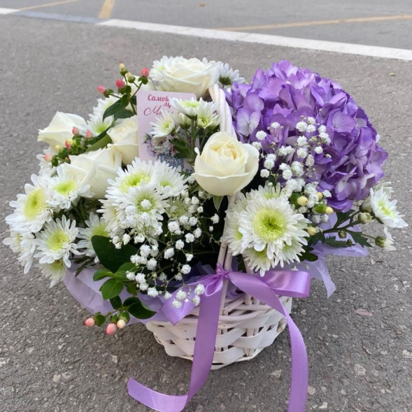 Композиция в корзине «Фиолетовый рай» в Белогорске
